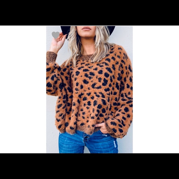 New Eyelash Animal print sweater Sz S/M & M/L - Picture 1 of 1